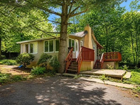 10 Lookout Trail, Monroe, NY 10950