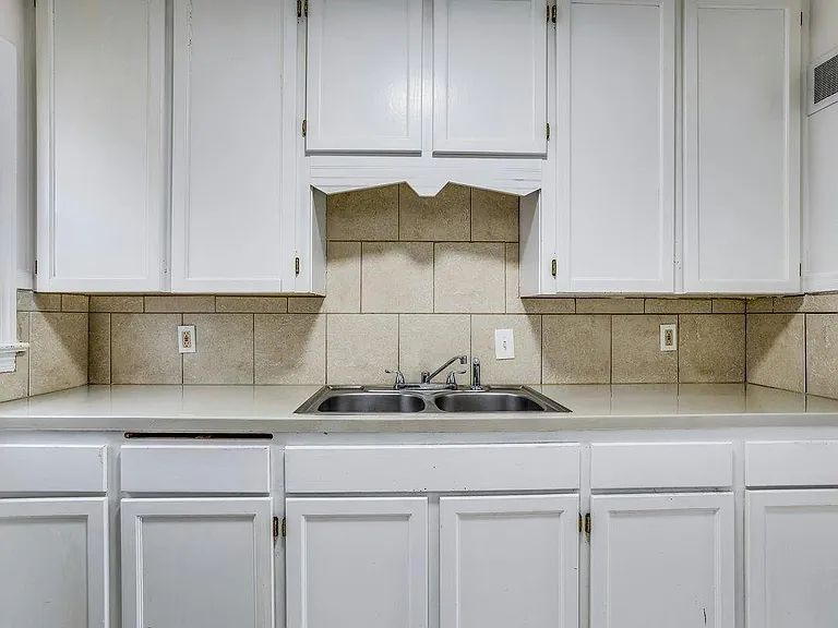 6142 E Harry St — Photo 9