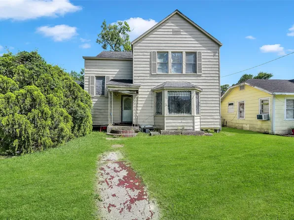 2104 New Jersey St, Baytown, TX 77520