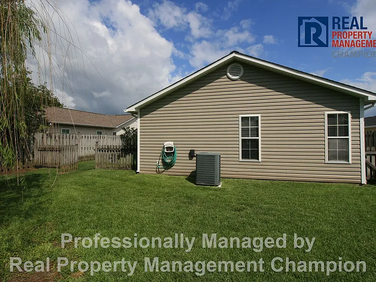 7410 Milan Ct — Photo 20