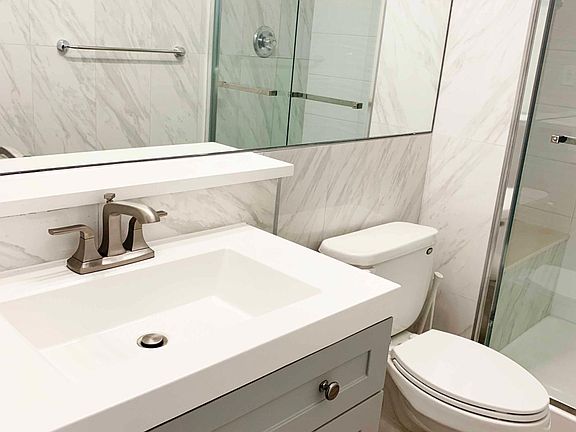 Brand new updated bathroom