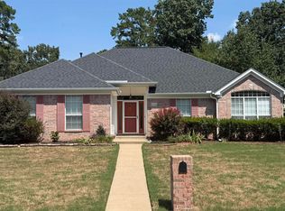 12910 Misty Creek Dr, Little Rock, AR 72211