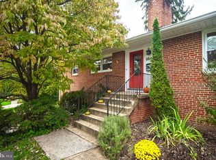 5546 32nd St N, Arlington, VA 22207