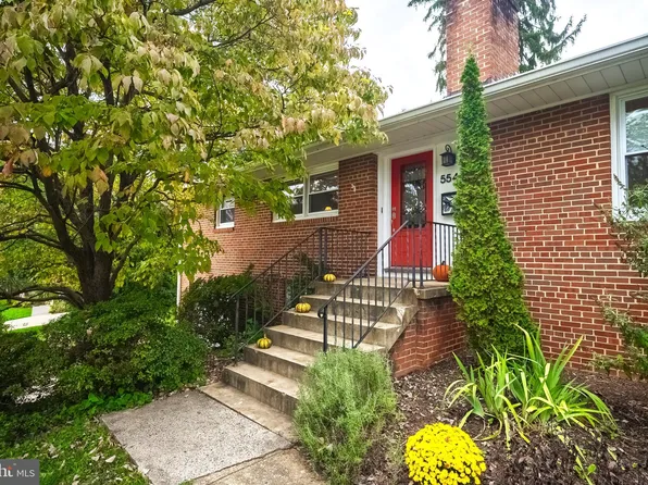 5546 32nd St N, Arlington, VA 22207