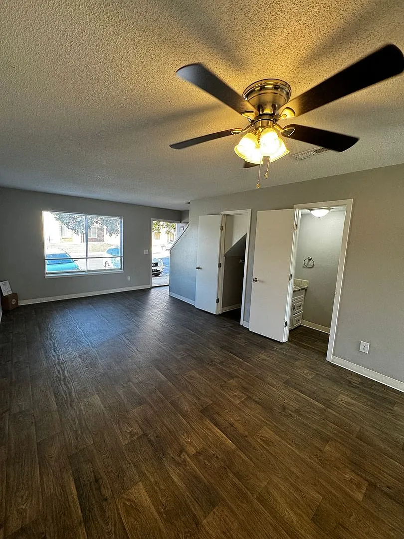 Park Meadows Apartments | Modern Living with High-Speed Internet in East Wichita, Kansas — Photo 4