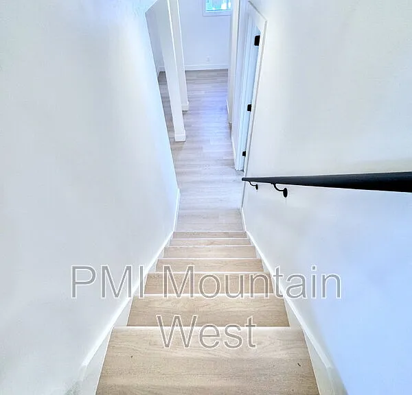 7115 S 2155 E — Photo 17