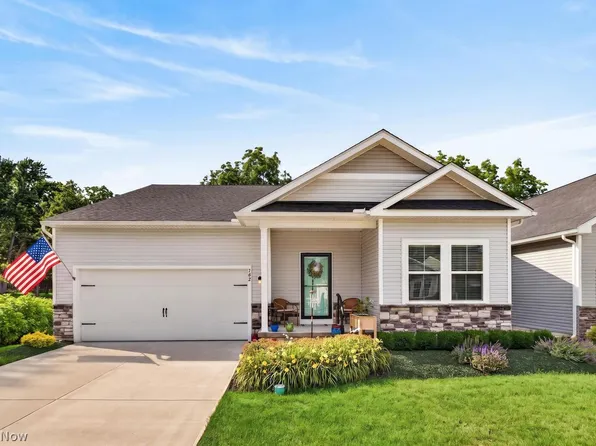 702 Hampshire Ct, Amherst, OH 44001