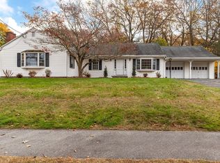 4 Vernon Dr, Hudson, MA 01749