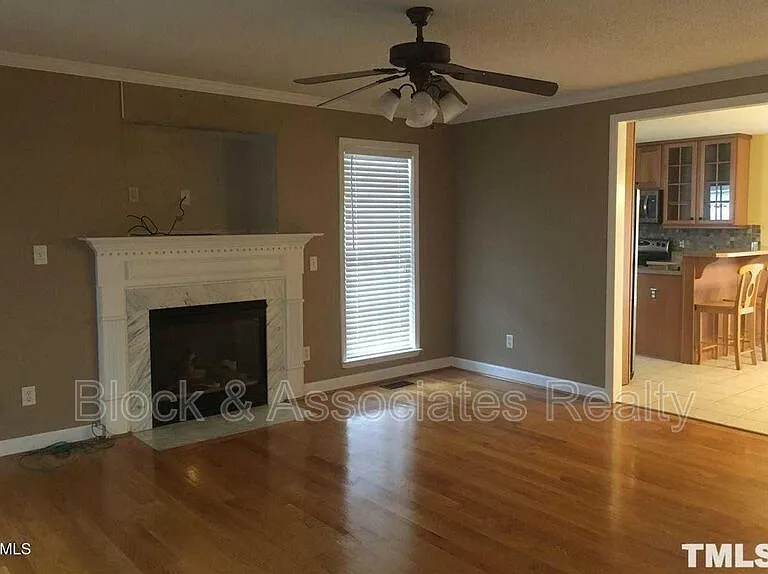 211 Aqua Marine Ln — Photo 2