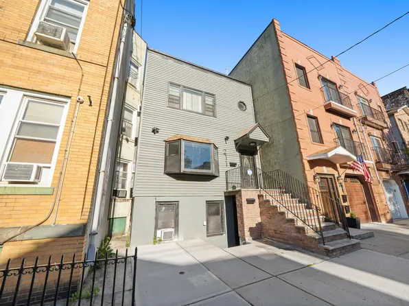 211 New York Avenue image 1 of 37