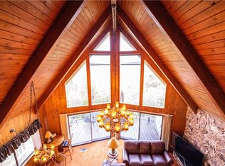 518 Old Toll Rd, Lake Arrowhead, CA 92352