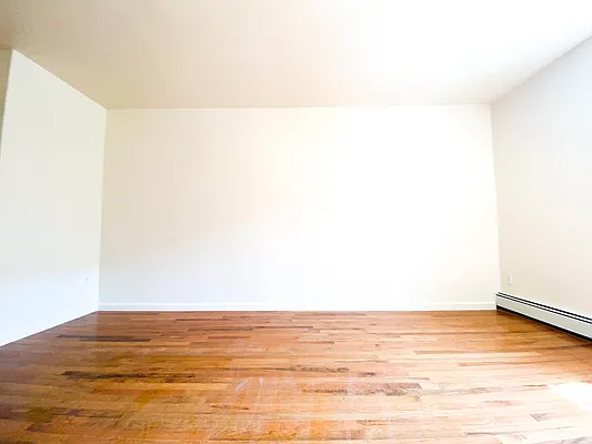 Rented by RealTegrity NY LLC | media 11