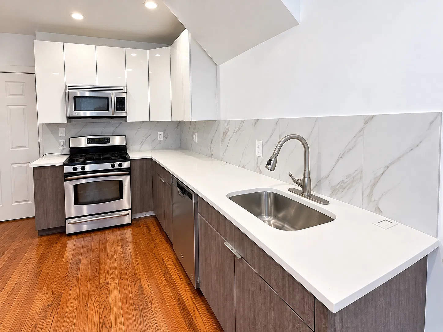 1501 Teller Ave — Photo 3