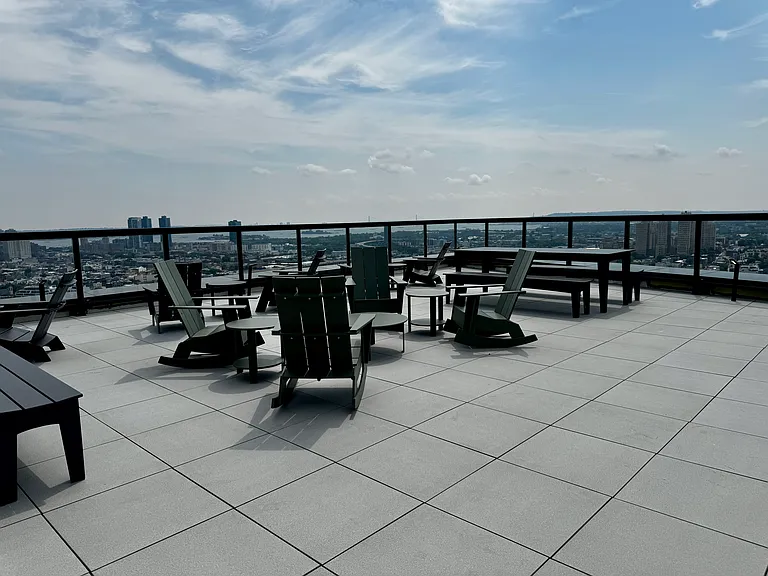 624 Newark Ave #1111 — Photo 33