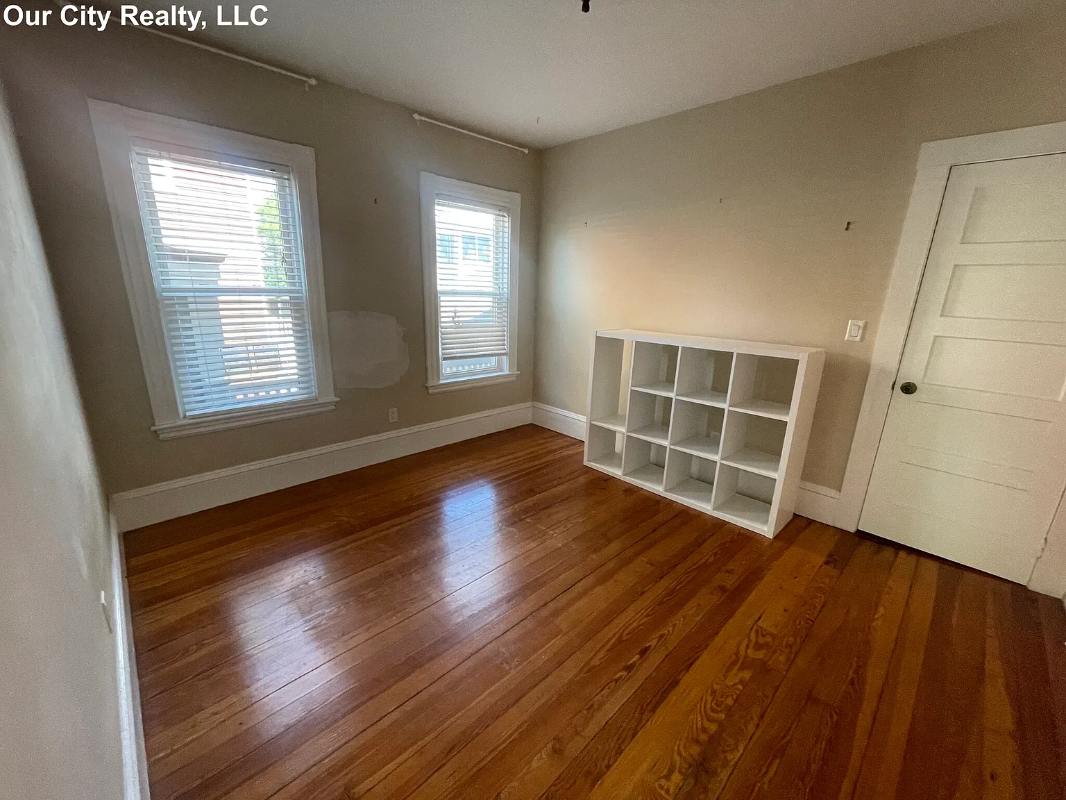 2 bed, 1100 sqft, $3,400 — Photo 3