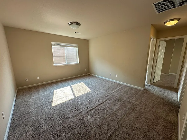 7613 Columbia Way NE — Photo 5