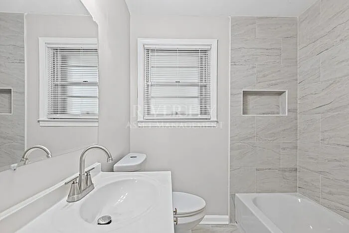 3975 Bishops Bridge Rd — Photo 15