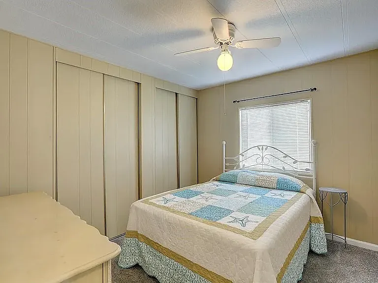 1035 Royal Palm Dr — Photo 11
