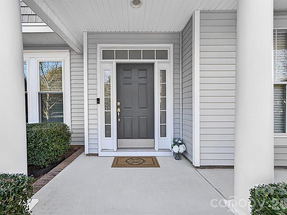4th image of 15725 Chipping Dr