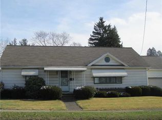 135 S Shenango St, Mercer, PA 16137