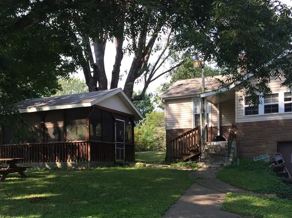 1307 Leland St, Collinsville, IL 62234