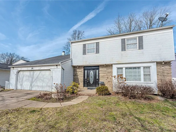 920 Howard St, Elyria, OH 44035