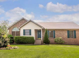 1408 Maple Ridge Ct, Simpsonville, KY 40067