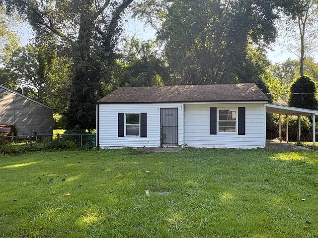 10024 Mayfair Drive - 1 — Photo 3