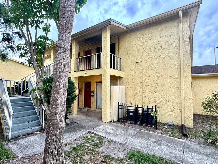 7604 Nacido Ct — Photo 19