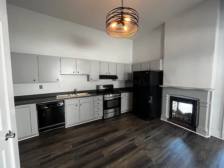 515 Baxter Ave #515 — Photo 6