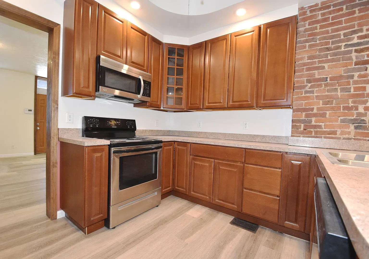 Kossam Properties LLC — Photo 4