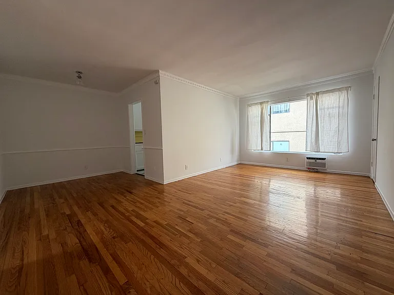 5937 Gregory Ave #5826-4 — Photo 7