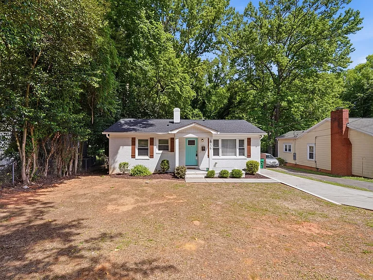4239 Dinglewood Ave — Photo 8