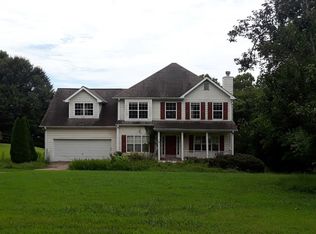 8360 Fields Ford Rd, Gainesville, GA 30506