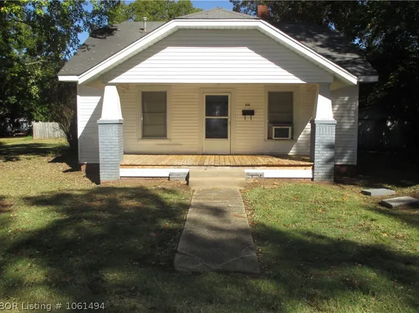 201 W Church St, Paris, AR 72855