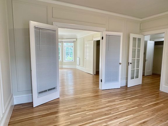 4th image of 2070 Fell St #9