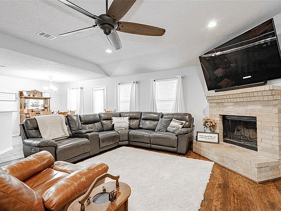 4th image of 148 Brushy Creek Ln