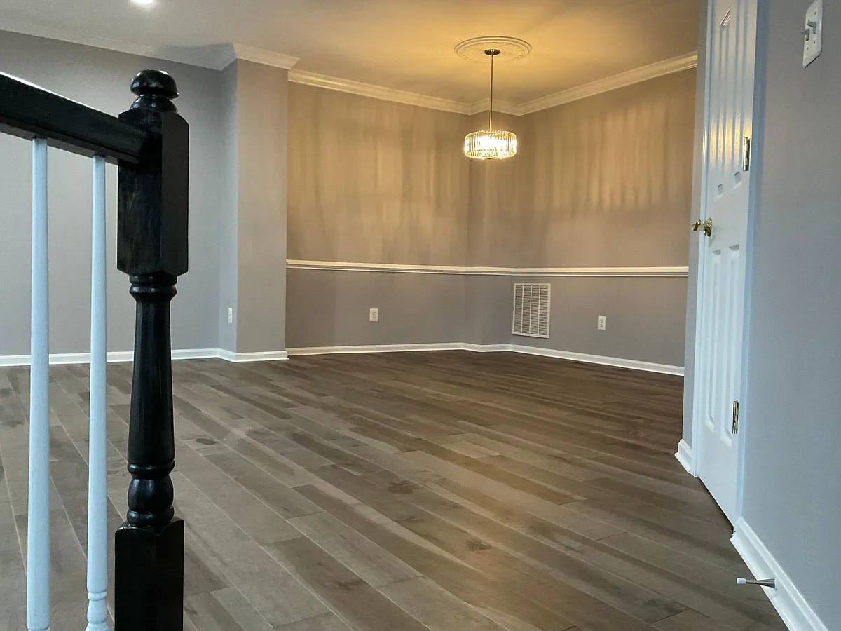 Building Photo - 24633 Kings Canyon Sq