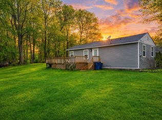 445 Granda Vista Dr, Milford, MI 48380