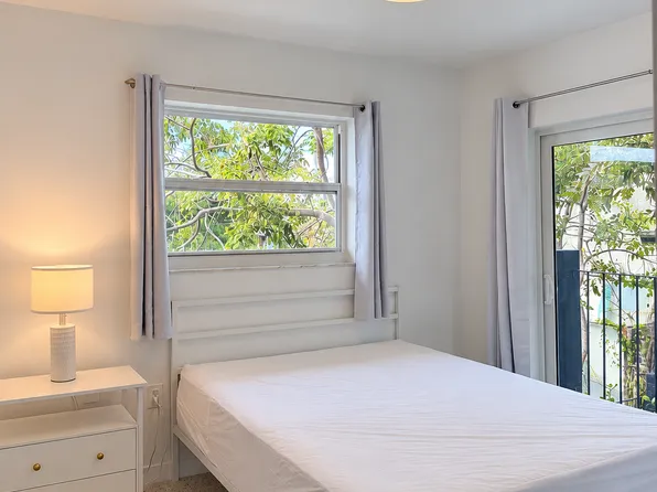 421 SW 9th St Suite 5, Miami, FL 33130