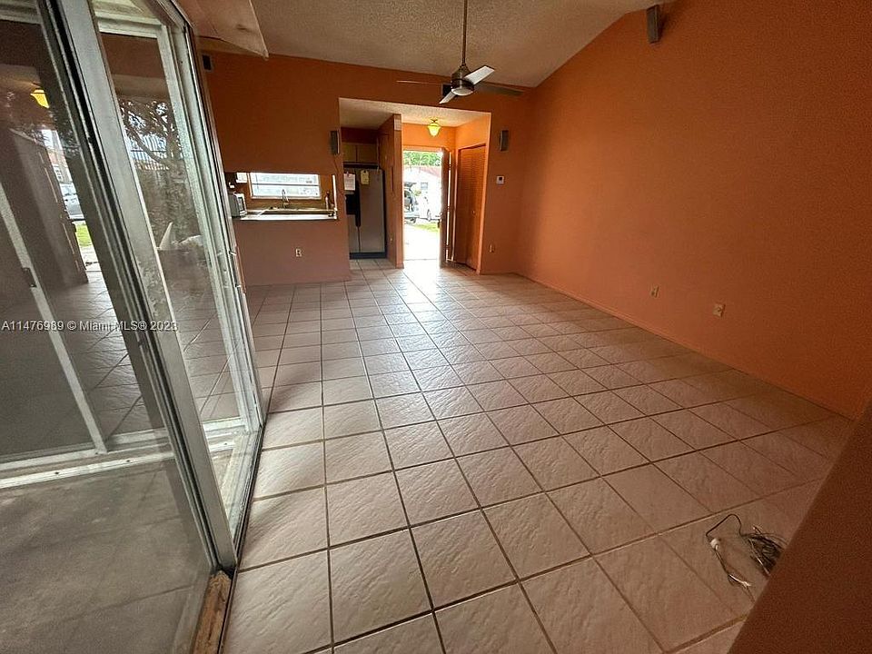 1st image of 939 NE 214th Ln APT 2