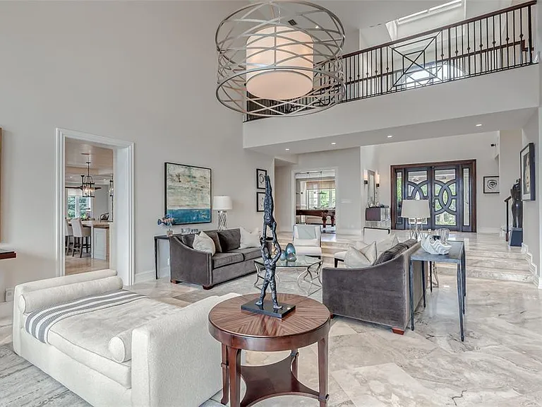1313 E Lake Dr — Photo 24