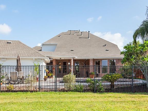 4th image of 3330 Queensburg Ln