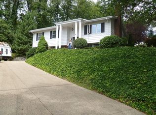 145 Ivy Ln, Venetia, PA 15367