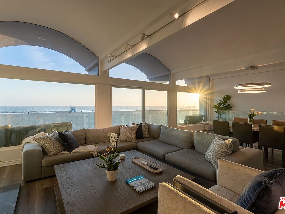 1st image of 3806 Ocean Front Walk