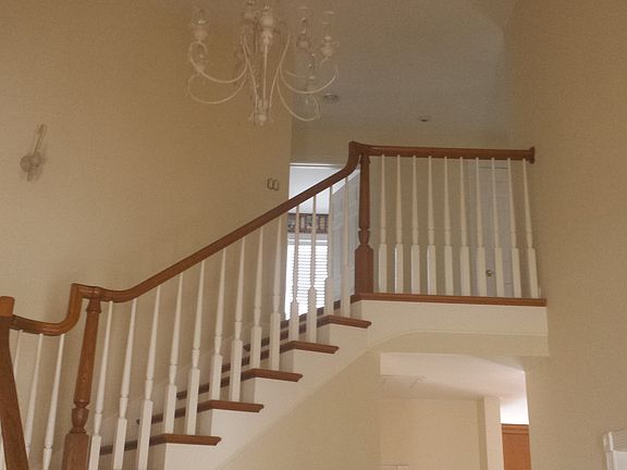 2nd image of 27070 Mora Road