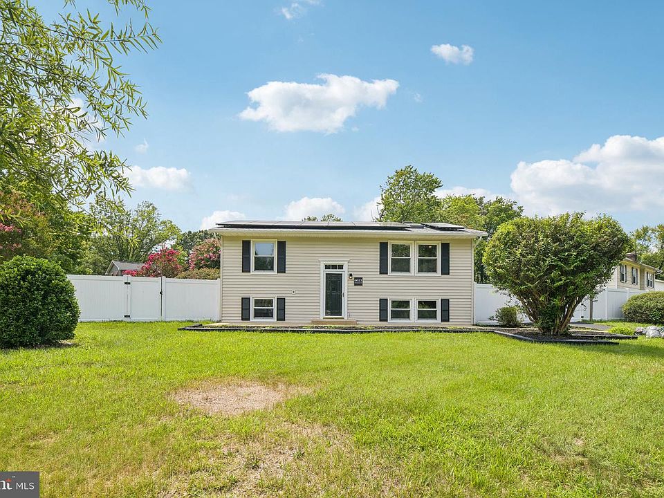 1st image of 6023 Massaponax Dr