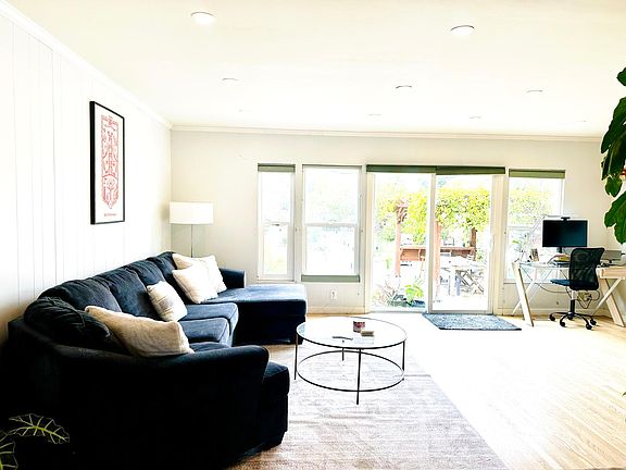 Open floor concept Family room with kitchen