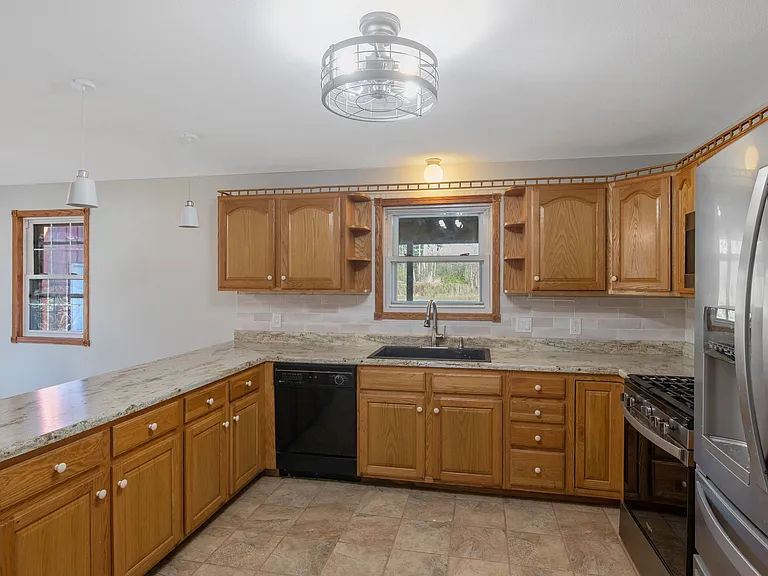 6961 Collamer Rd — Photo 14