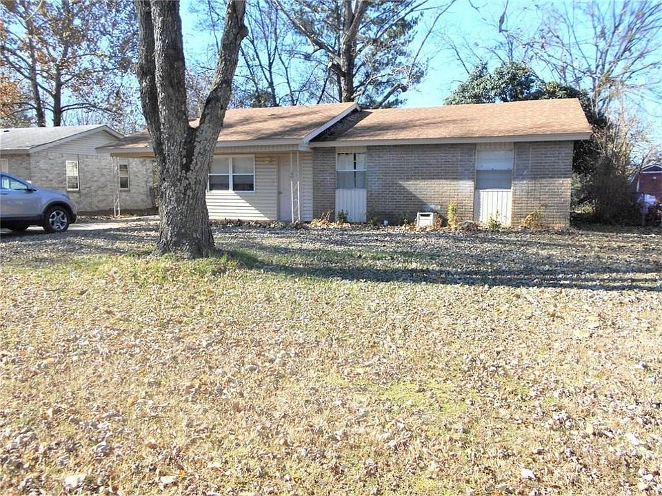 1st image of 102 Lura Ln